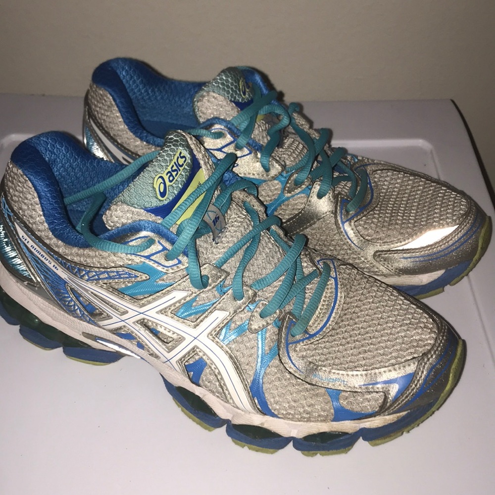ASICS gel nimbus 16